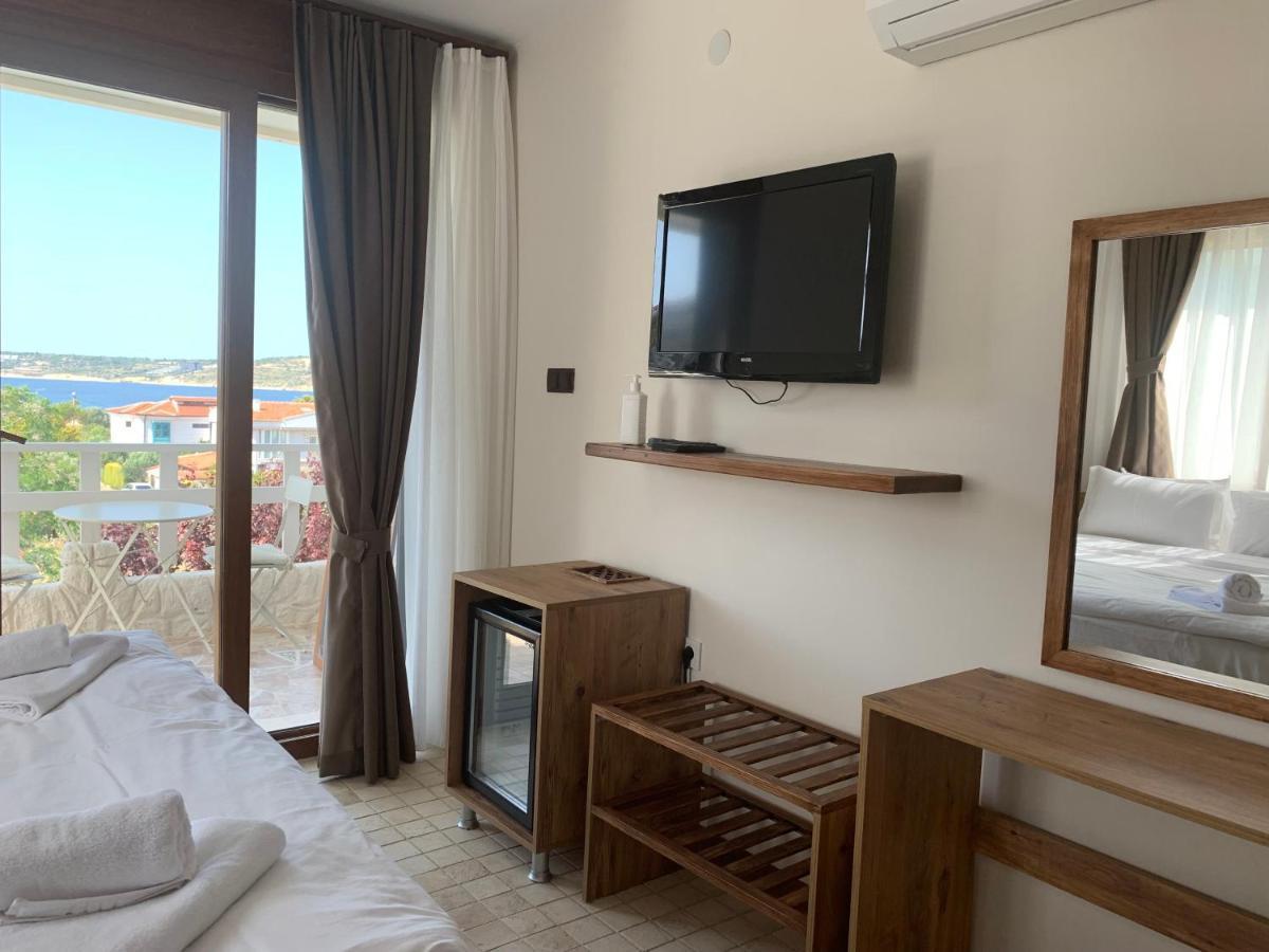 Cesmekes Otel Екстериор снимка