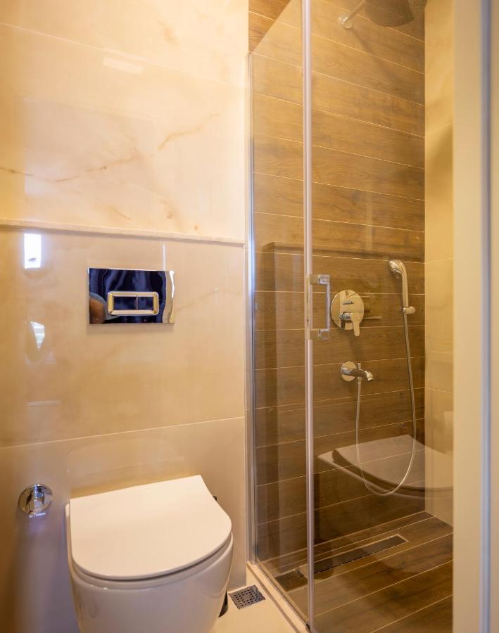Cesmekes Otel Екстериор снимка