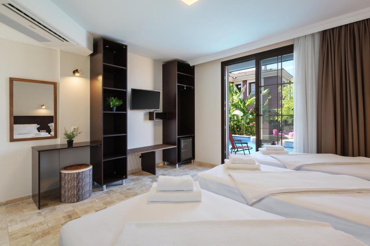 Cesmekes Otel Екстериор снимка